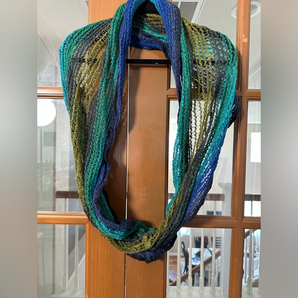 Old Navy Blue and Green Infinity Scarf